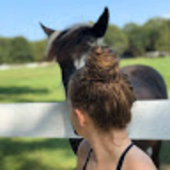 Meet your Posher, Brooke - Picture 1 of 1